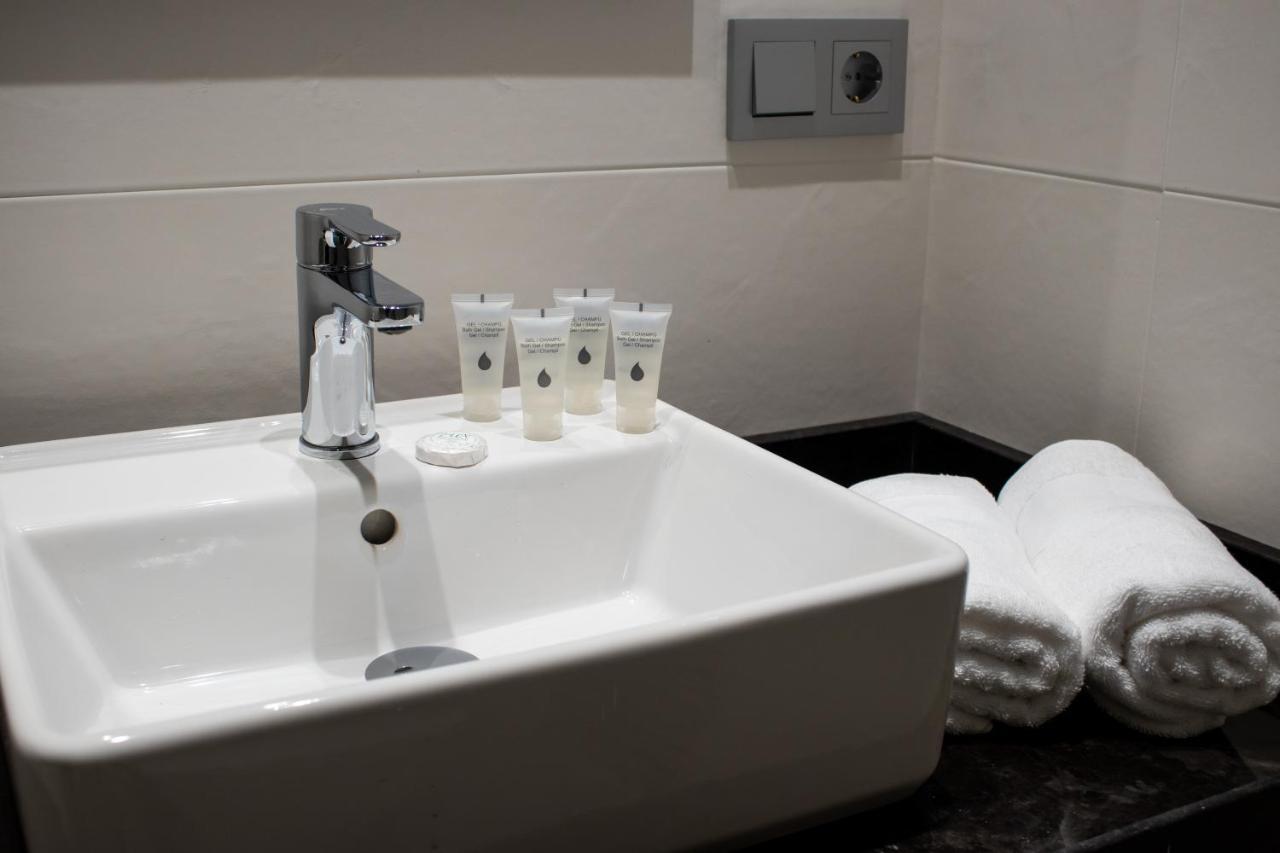Apartamentos Palacio De Yolanda Zamora Luaran gambar