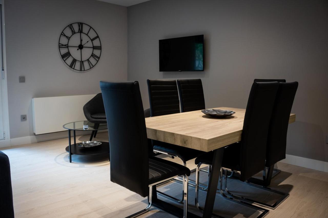 Apartamentos Palacio De Yolanda Zamora Luaran gambar