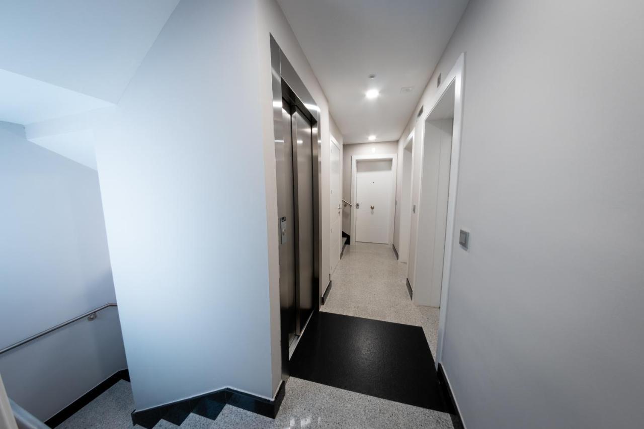 Apartamentos Palacio De Yolanda Zamora Luaran gambar