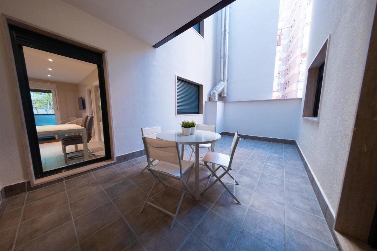Apartamentos Palacio De Yolanda Zamora Luaran gambar